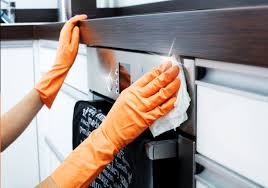 How to clean your oven step by step